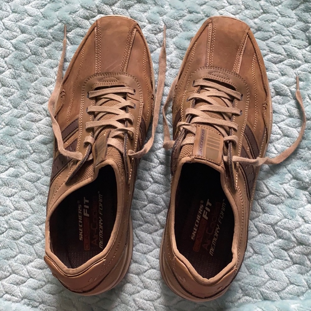 Sketchers Memory Foam Sneakers Size 13 Men’s